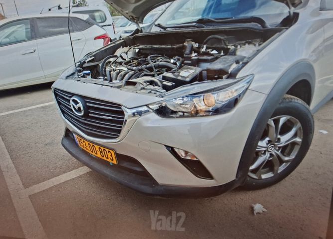מודעת רכב מאזדה CX-3