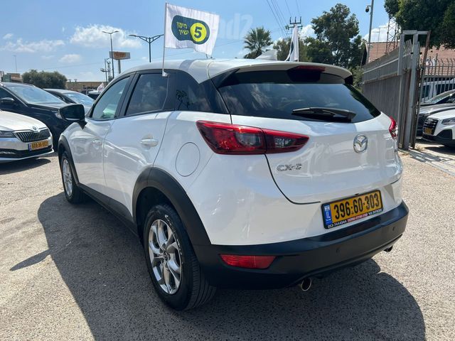 מודעת רכב מאזדה CX-3
