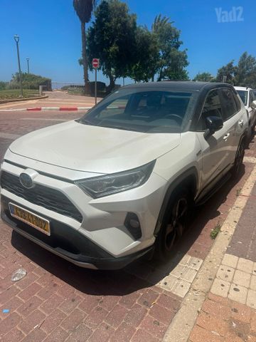 מודעת רכב טויוטה RAV4