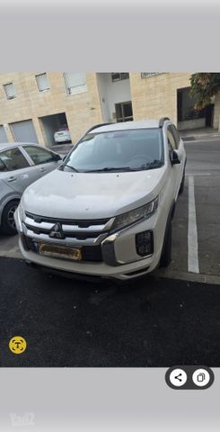 מודעת רכב מיצובישי ASX