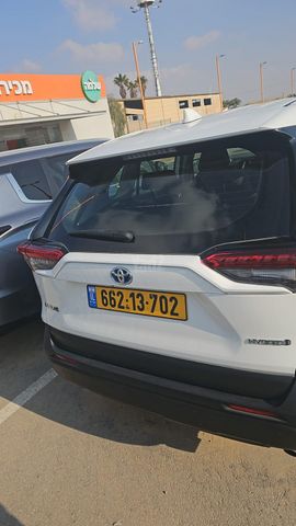 טויוטה RAV4