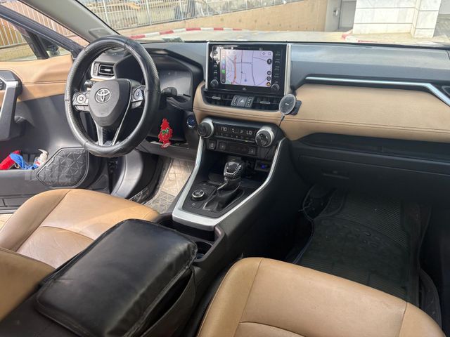 טויוטה RAV4