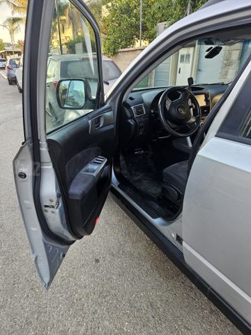 סובארו פורסטר