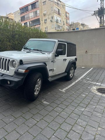 מודעת רכב ג'יפ רנגלר