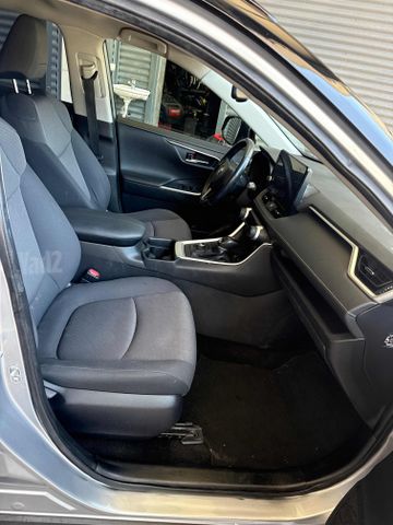 טויוטה RAV4
