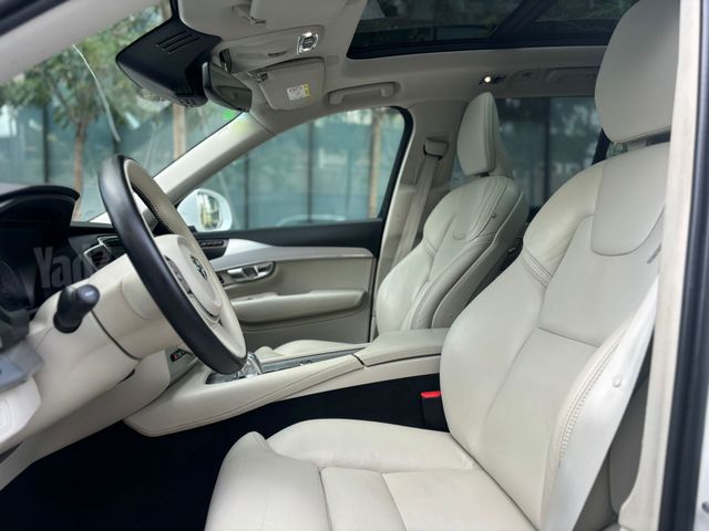 וולוו XC90