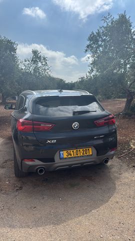 ב מ וו X2