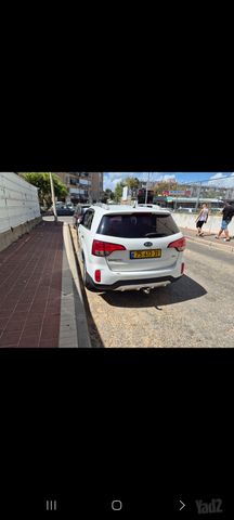 קיה סורנטו