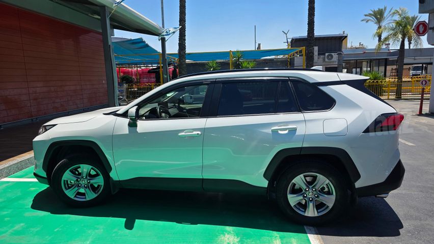 טויוטה RAV4