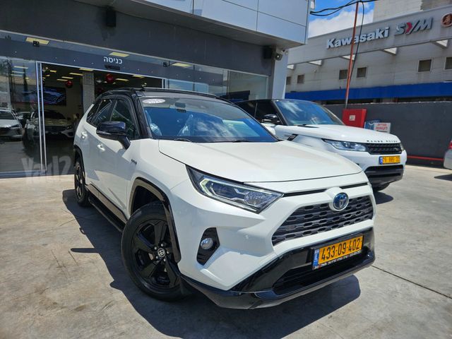 טויוטה RAV4