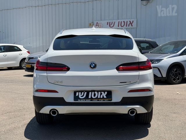 ב מ וו X4