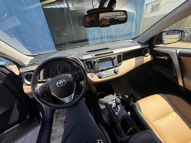 טויוטה RAV4