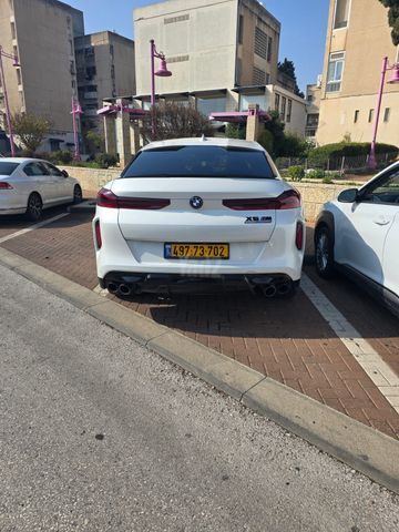 ב מ וו X6 M