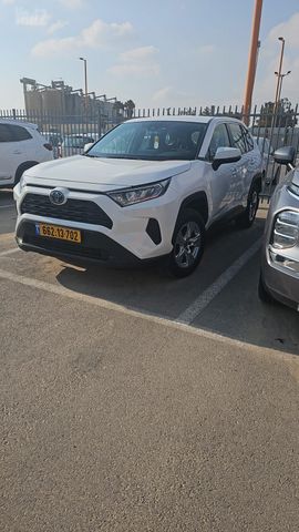 טויוטה RAV4