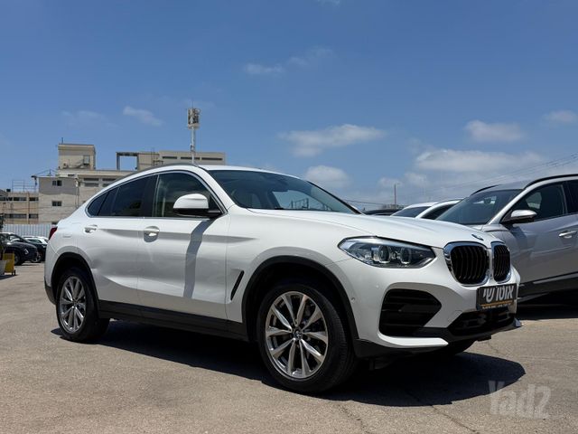 ב מ וו X4