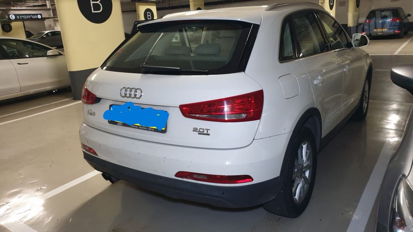 אאודי Q3