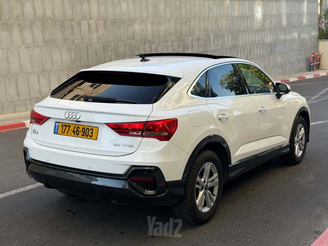 אאודי Q3