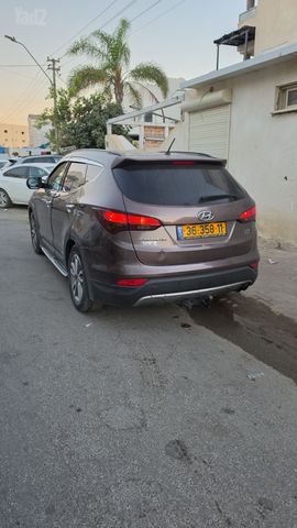 יונדאי סנטה פה