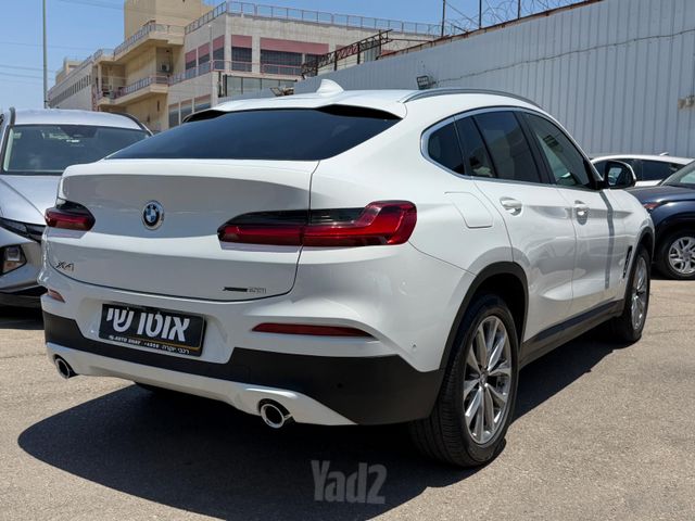ב מ וו X4