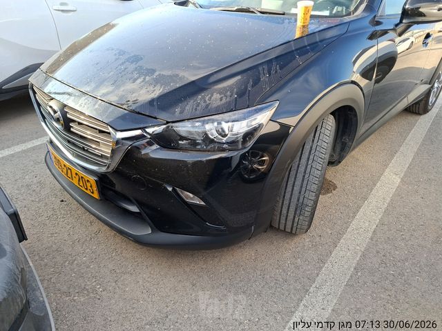 מודעת רכב מאזדה CX-3