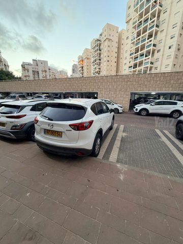 מודעת רכב מאזדה CX-5