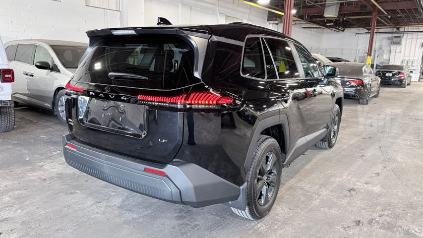 טויוטה RAV4