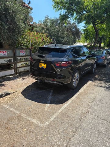 שברולט בלייזר