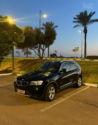 ב מ וו X3