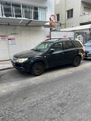 סובארו פורסטר
