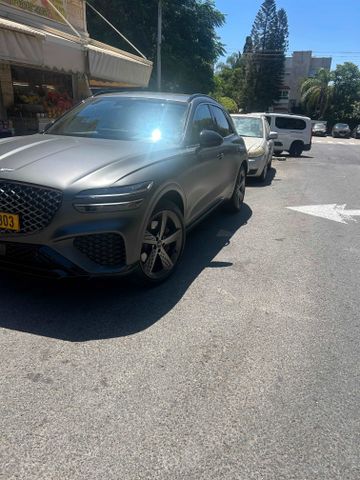 ג'נסיס GV70