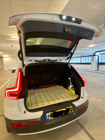 מודעת רכב וולוו XC40