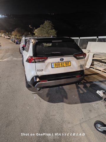 טויוטה RAV4