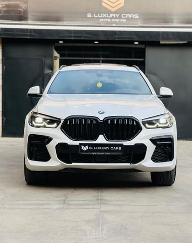 ב מ וו X6