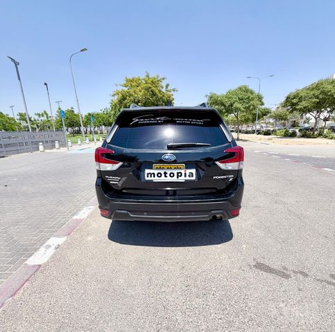 סובארו פורסטר