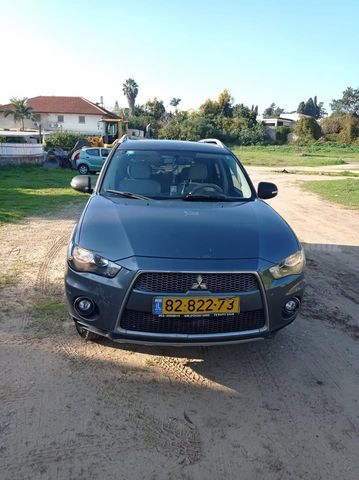 מודעת רכב מיצובישי אאוטלנדר