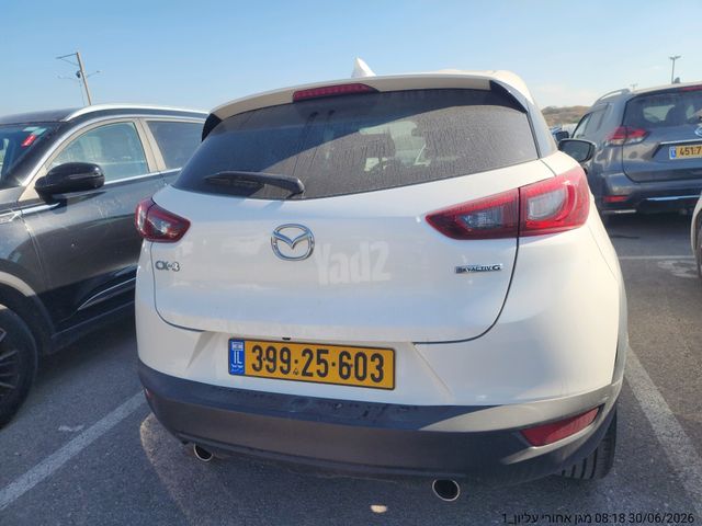 מודעת רכב מאזדה CX-3