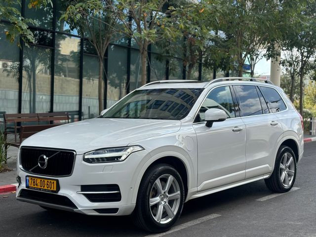 מודעת רכב וולוו XC90