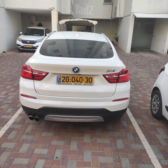 ב מ וו X4