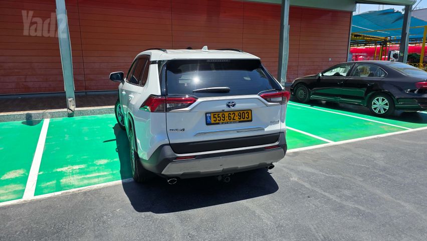 טויוטה RAV4