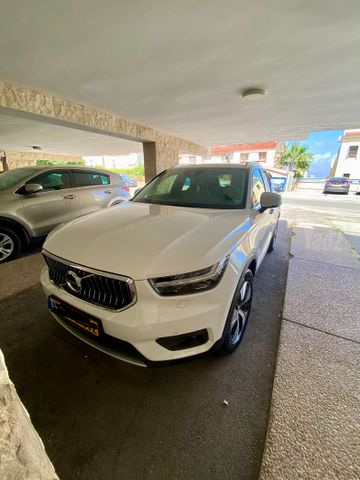 וולוו XC40
