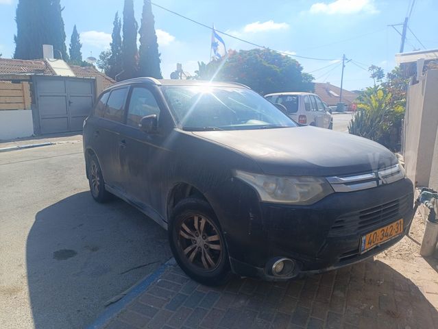 מודעת רכב מיצובישי אאוטלנדר