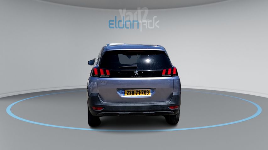 פיג'ו 5008