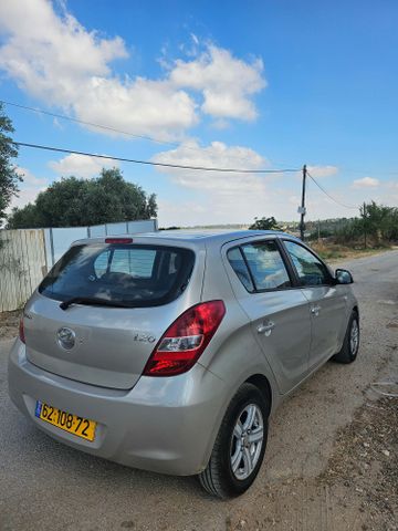 מודעת רכב יונדאי i20