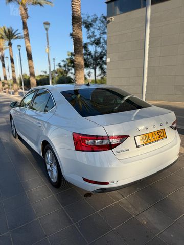 סקודה סופרב