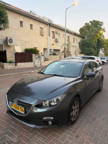 מודעת רכב מאזדה 3