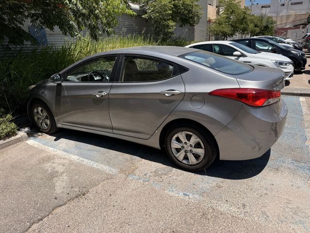 יונדאי I35