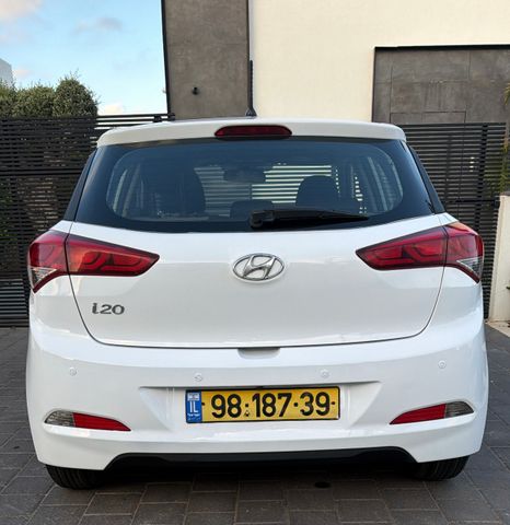 יונדאי i20