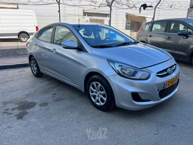 יונדאי אקסנט i25