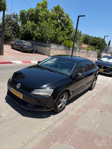 מודעת רכב פולקסווגן ג'טה