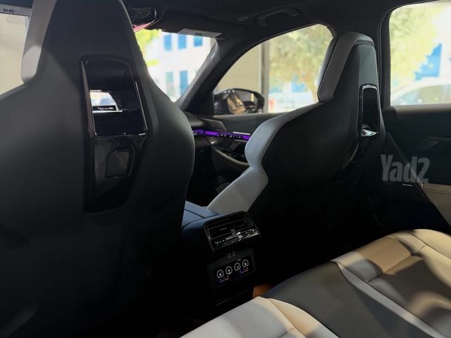 ב מ וו M5